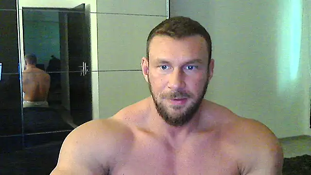 Snapshot of muscularkevin chatting on 10-22-25, 01:21 muscularkevin online show from 10-22-25, 01:21