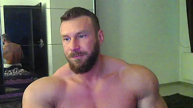 Snapshot of muscularkevin chatting on 05-04-26, 03:32 muscularkevin online show from 05-04-26, 03:32