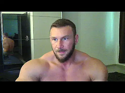 Snapshot of muscularkevin chatting on 10-15-25, 01:41 muscularkevin online show from 10-15-25, 01:41