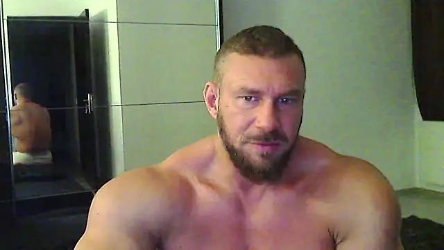 Snapshot of muscularkevin chatting on 05-23-26, 03:16 muscularkevin online show from 05-23-26, 03:16