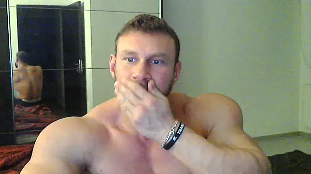 Snapshot of muscularkevin chatting on 12-26-24, 02:27 muscularkevin online show from 12-26-24, 02:27