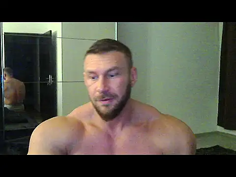 Snapshot of muscularkevin chatting on 10-09-25, 03:40 muscularkevin online show from 10-09-25, 03:40