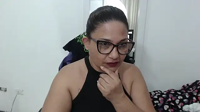 Katha Marck online show from 10-12-25, 06:48