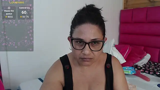 Katha Marck online show from 06-15-26, 05:45