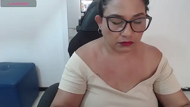 Katha Marck online show from 04-17-26, 03:04