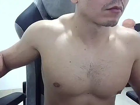 MILCARITAS3 online show from 04-01-26, 07:10