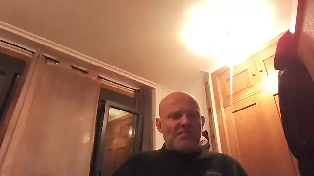 davigochi77bcn online show from 12-18-24, 07:52