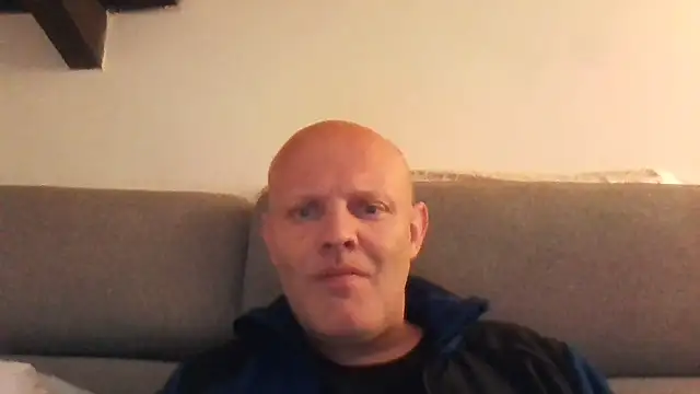 davigochi77bcn online show from 11-07-25, 08:13