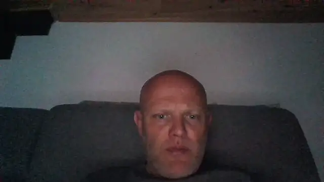 Snapshot of davigochi77bcn chatting on 05-05-26, 09:29 davigochi77bcn online show from 05-05-26, 09:29