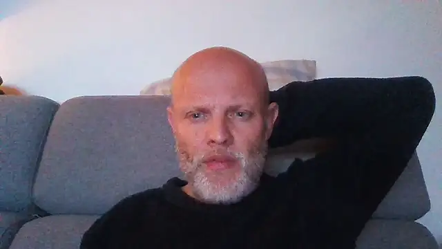 Snapshot of davigochi77bcn chatting on 12-18-25, 09:07 davigochi77bcn online show from 12-18-25, 09:07