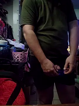 Hotredheadandtoungelasher online show from 03-07-26, 09:37