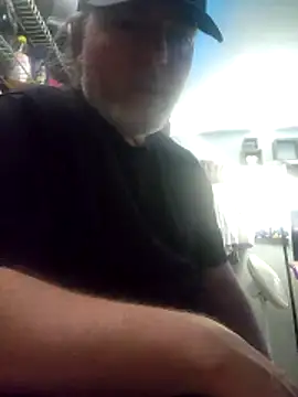 Hotredheadandtoungelasher online show from 02-08-26, 08:56