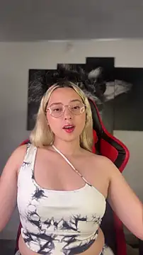 Irisweet  online show from 12-18-25, 10:24