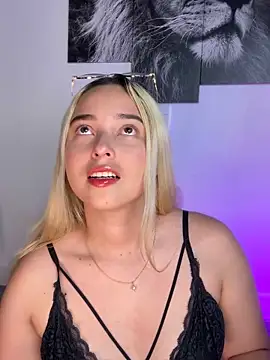 Irisweet  online show from 09-30-25, 09:43