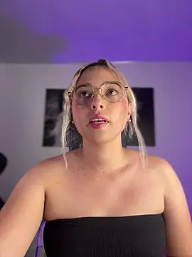 Irisweet  online show from 12-03-25, 10:09