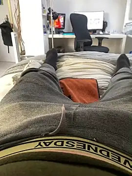 Snapshot of Luishorny19 chatting on 01-18-25, 02:12 Luishorny19 online show from 01-18-25, 02:12