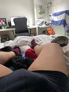 Snapshot of Luishorny19 chatting on 01-28-25, 10:45 Luishorny19 online show from 01-28-25, 10:45