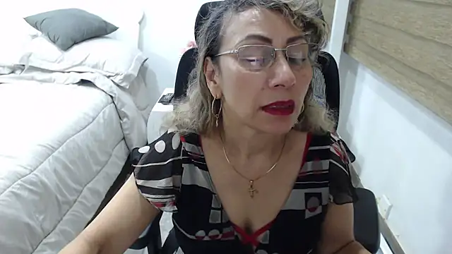 jesy hot online show from 04-18-26, 12:24