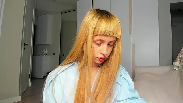 FlowerOfSin2001 online show from 04-25-26, 05:43