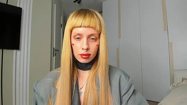 FlowerOfSin2001 online show from 04-11-26, 04:21