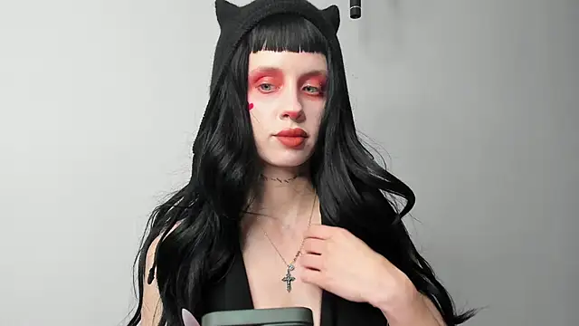 FlowerOfSin2001 online show from 03-12-25, 06:43