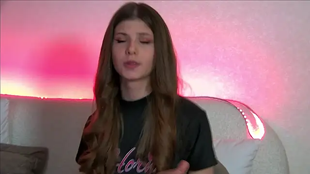 AudreyBarlow online show from 03-18-25, 03:44