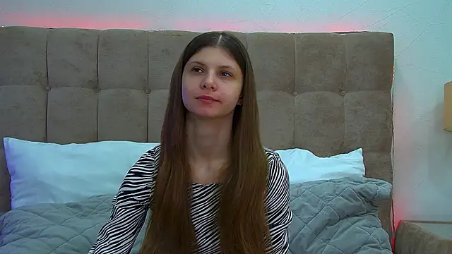 AudreyBarlow online show from 02-19-25, 06:22