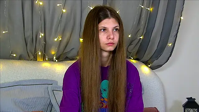 AudreyBarlow online show from 10-28-25, 06:23