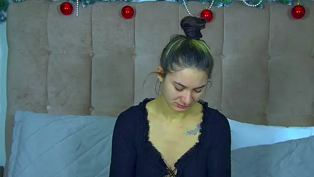 RachelSimpson online show from 12-17-25, 06:46