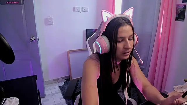 Snapshot of Cositarica_ chatting on 02-10-26, 09:25 Cositarica online show from 02-10-26, 09:25