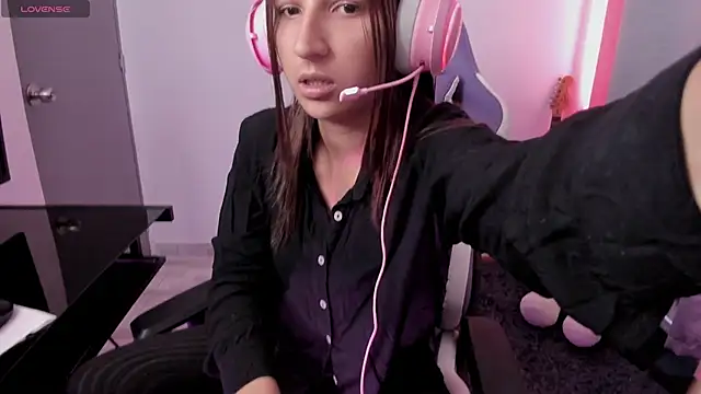 Snapshot of Cositarica_ chatting on 02-13-26, 01:22 Cositarica online show from 02-13-26, 01:22