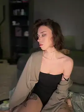 Bastet online show from 11-21-25, 05:01