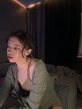 Bastet online show from 11-17-25, 06:01