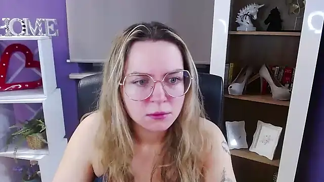 Zoey Erotic online show from 01-14-26, 05:44