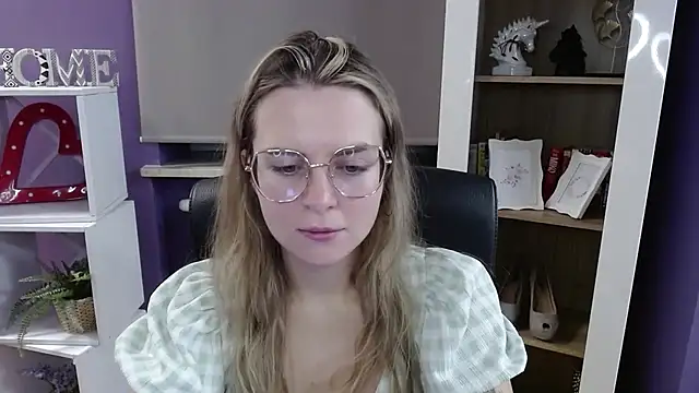 Zoey Erotic online show from 11-12-25, 05:22