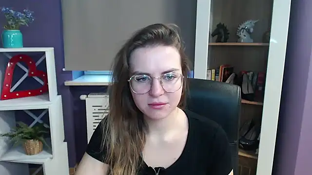 Zoey Erotic online show from 02-21-25, 07:23