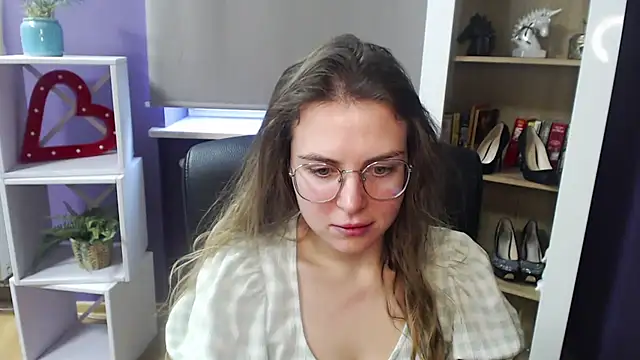 Zoey Erotic online show from 02-18-25, 08:38