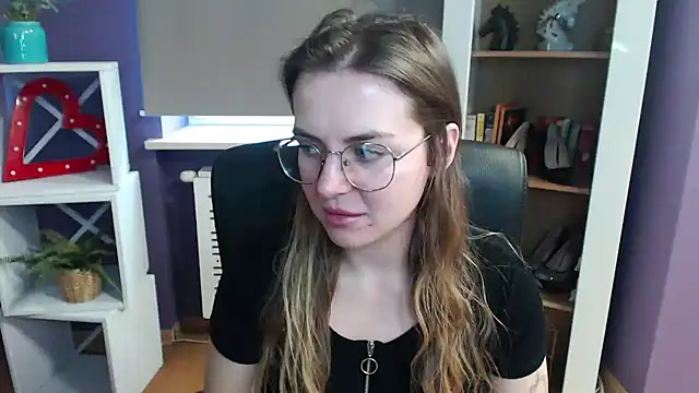 Zoey Erotic online show from 02-21-25, 10:50