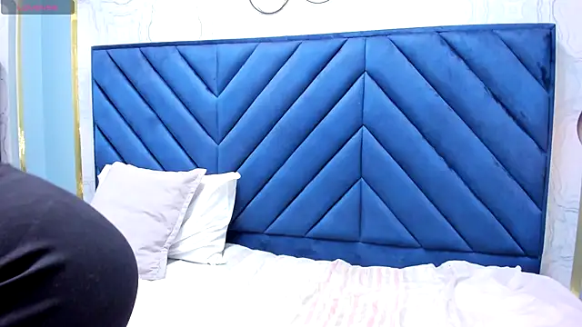 Sariitaa  online show from 10-22-25, 03:55