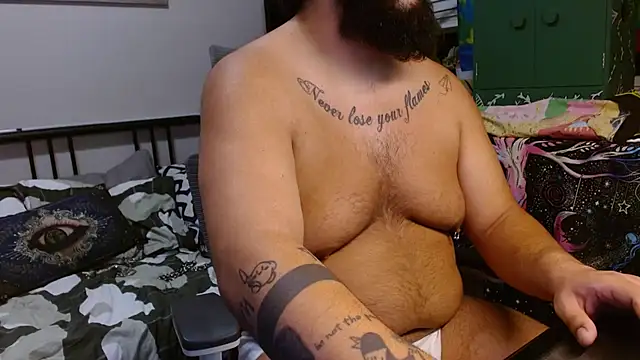 Snapshot of StoneyCubster chatting on 02-04-26, 12:05 StoneyCubster online show from 02-04-26, 12:05