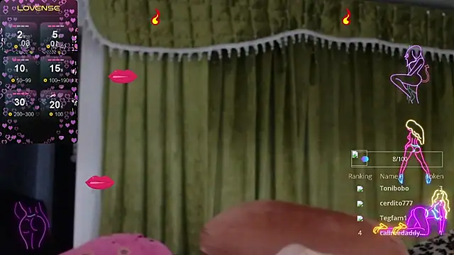 Snapshot of linapalacios chatting on 09-11-25, 11:27 linapalacios online show from 09-11-25, 11:27