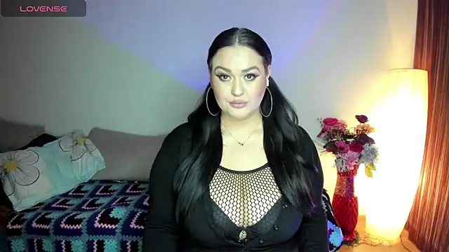 Snapshot of Laura_sinner chatting on 03-18-25, 09:10 Laura sinner online show from 03-18-25, 09:10