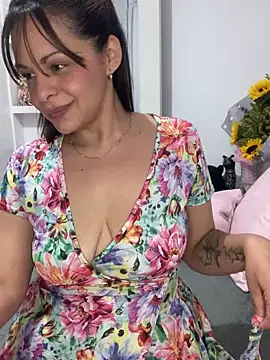 Kataliina online show from 03-21-25, 02:18