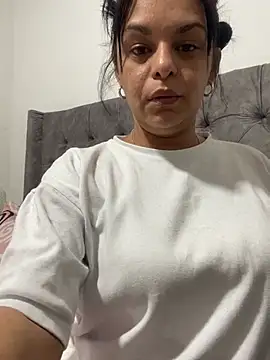 Kataliina online show from 08-01-26, 01:47