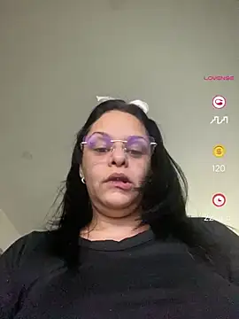 Snapshot of Kataliina chatting on 04-29-26, 03:11 Kataliina online show from 04-29-26, 03:11