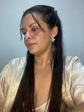 Kataliina online show from 03-03-25, 03:27