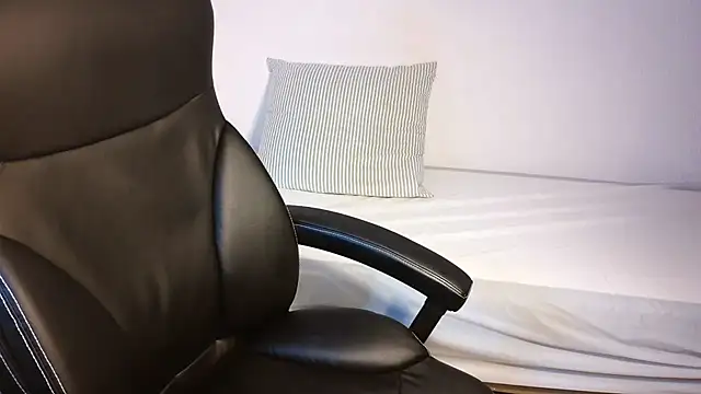 Snapshot of naughty_sarahh chatting on 07-09-26, 05:56 naughty sarahh online show from 07-09-26, 05:56