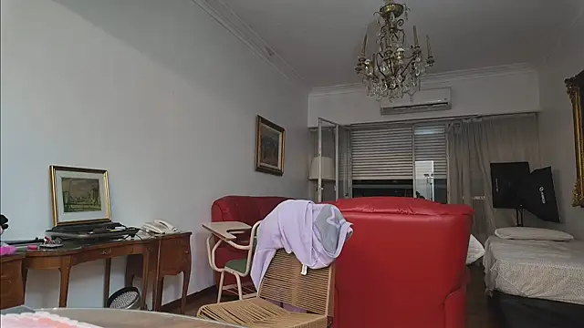 Elnonoykeila77 online show from 06-17-26, 01:27