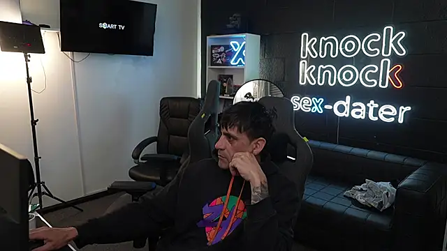 Elnonoykeila77 online show from 10-26-25, 03:34