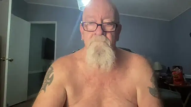 Snapshot of kcbace61760 chatting on 06-19-26, 10:15 kcbace61760 online show from 06-19-26, 10:15